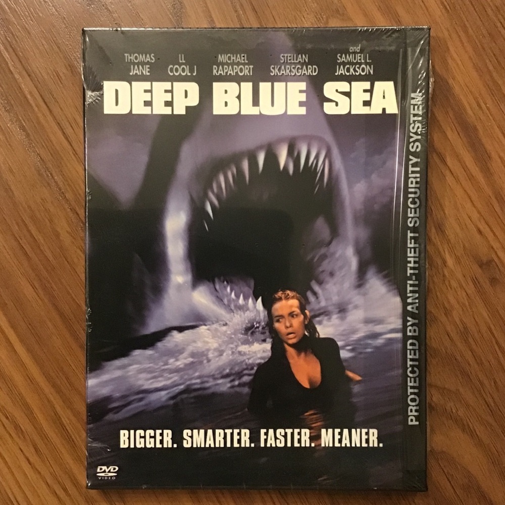 Deep Blue Sea DVD. NWT